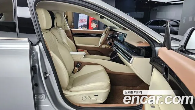 Hyundai Grandeur Grandeur (GN7) 2.5 Бензин 2WD — Фото автомобиля 12