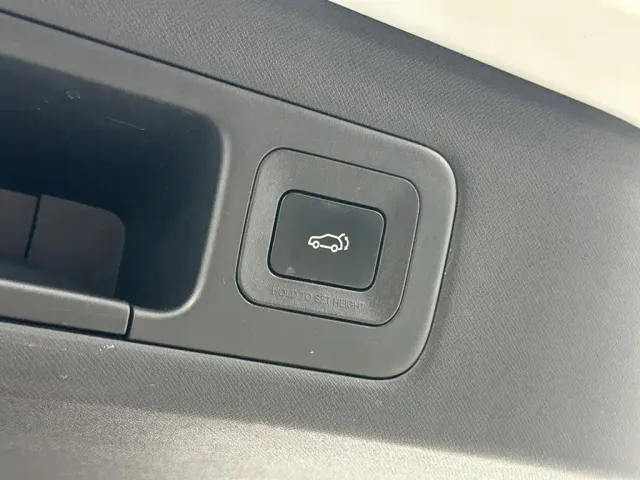 GAC Trumpchi M8 — Фото автомобиля 24