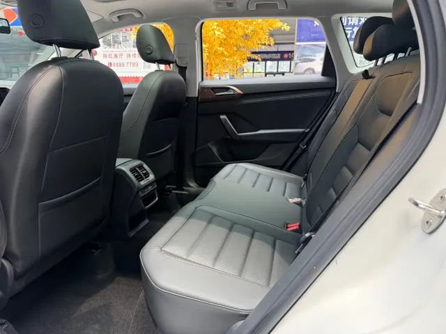 Volkswagen Tharu — Фото автомобиля 10