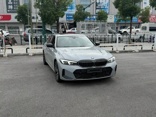 BMW 3 Series — Фото автомобиля 3