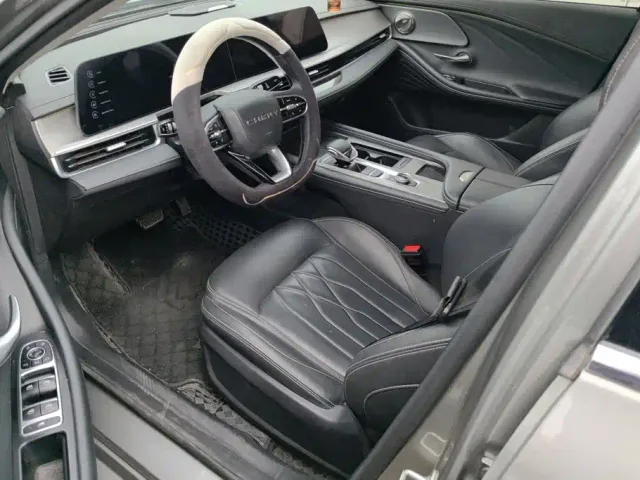 Chery Arrizo 8 — Фото автомобиля 9