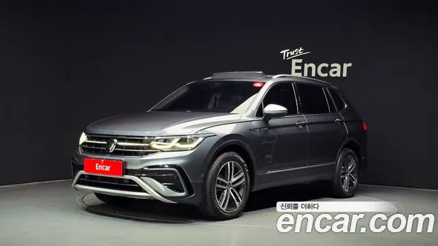 Фотография автомобиля — Volkswagen Tiguan