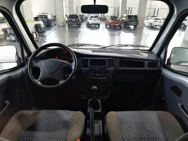Wuling Zhiguang — Фото автомобиля 5