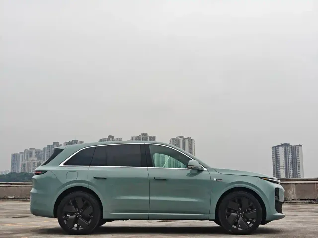 Li Auto L6 — Фото автомобиля 2