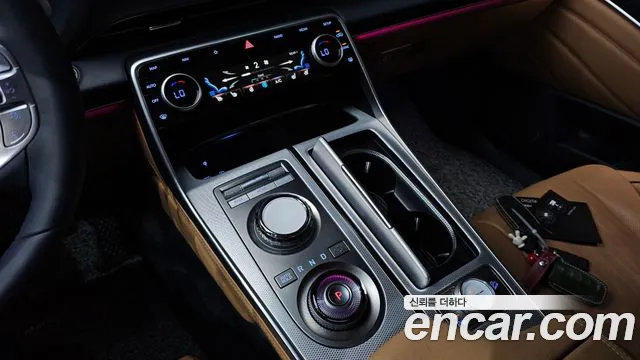 Genesis GV80 — Фото автомобиля 12