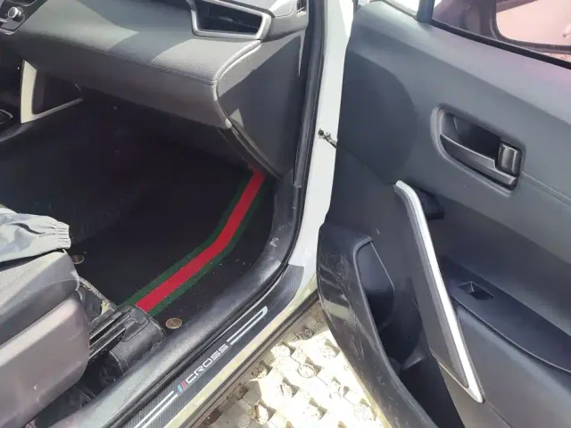 Toyota Corolla Cross — Фото автомобиля 8