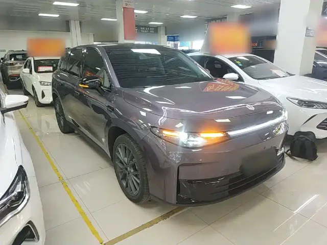 Leapmotor C10 — Фото автомобиля 3