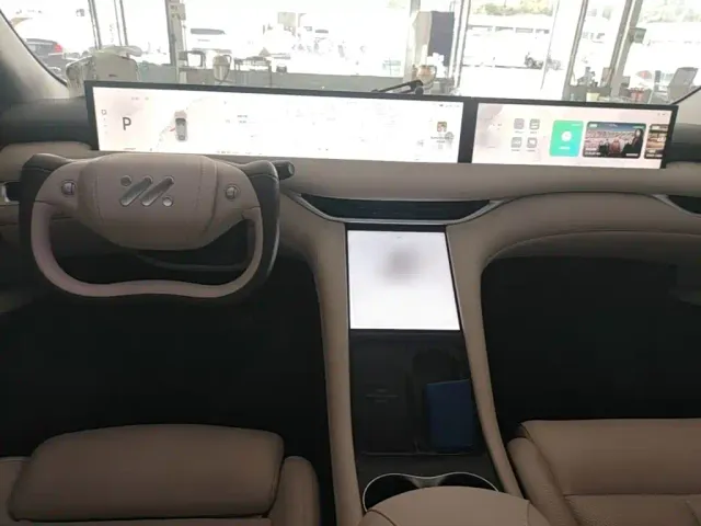 IM Motors LS6 — Фото автомобиля 9