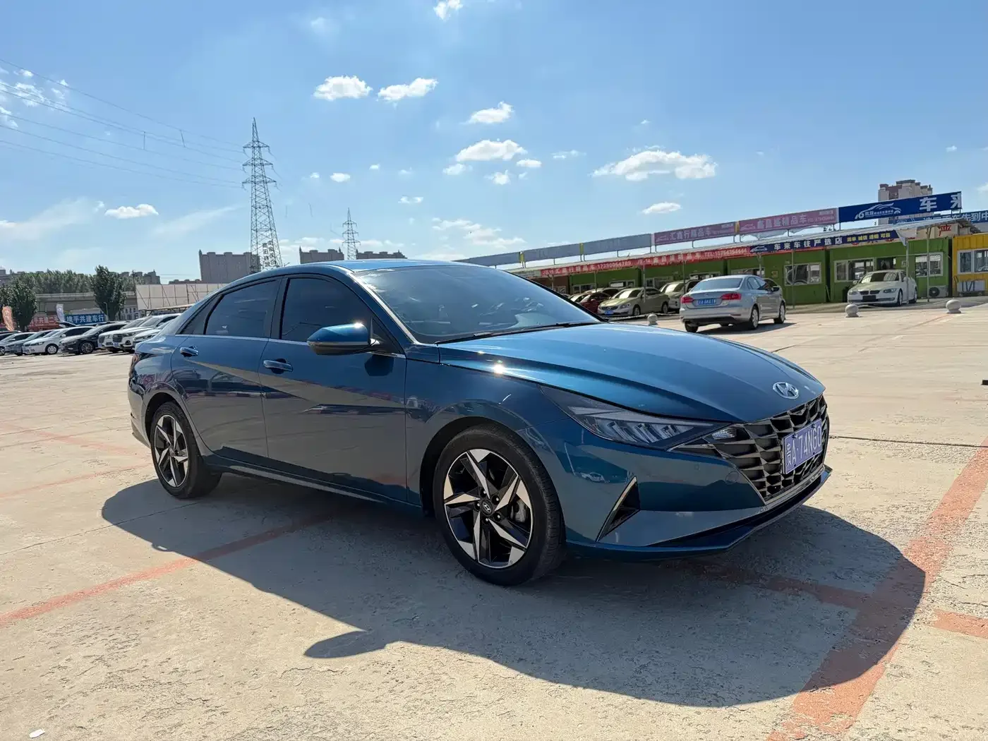 Hyundai Elantra 2022 1.5L CVT GLX Elite Edition — Фото автомобиля 3