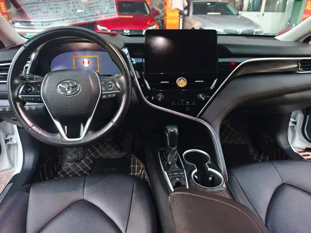 Toyota Camry — Фото автомобиля 13