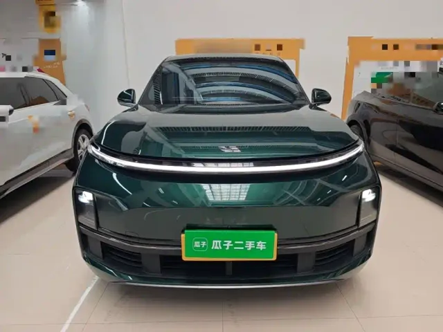Li Auto L9 — Фото автомобиля 2