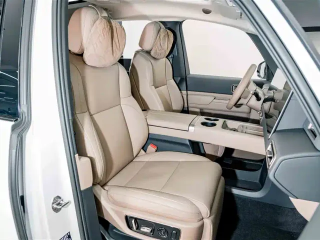 Li Auto MEGA — Фото автомобиля 19