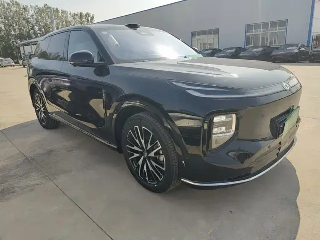 Changan Qiyuan Q07 — Фото автомобиля 3