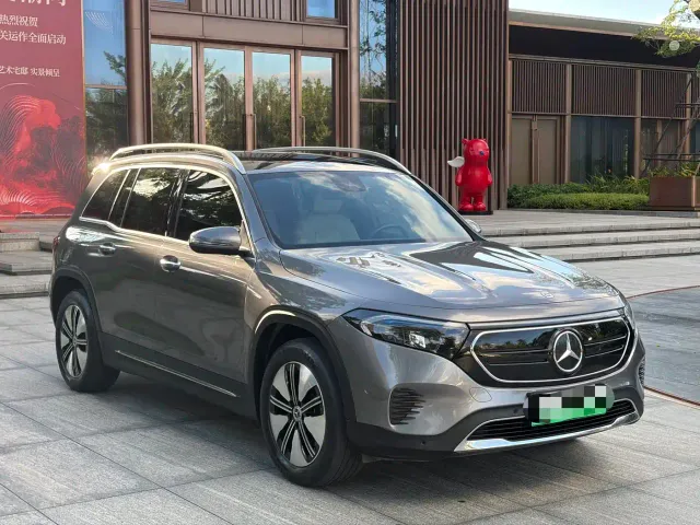 Mercedes-Benz EQB — Фото автомобиля 4