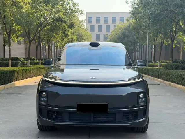 Li Auto L9 — Фото автомобиля 3