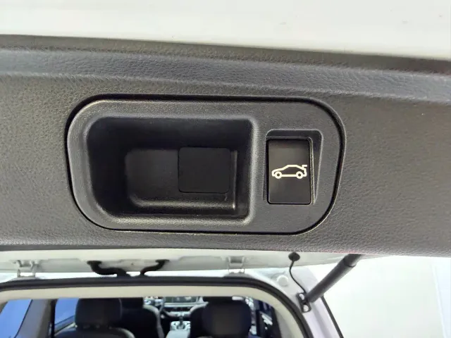 GAC Trumpchi M6 — Фото автомобиля 19