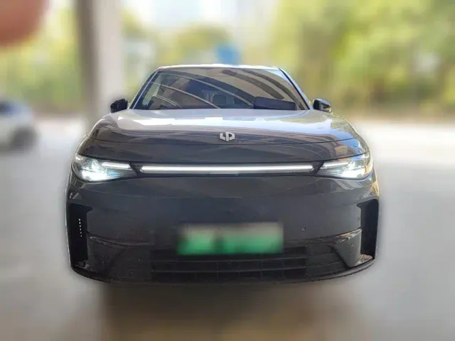 Leapmotor C10 — Фото автомобиля 23