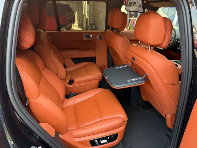 Li Auto L9 — Фото автомобиля 7