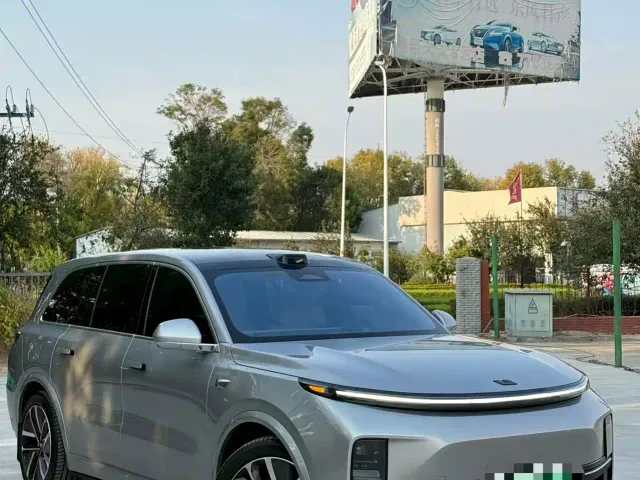 Li Auto L9 — Фото автомобиля 8