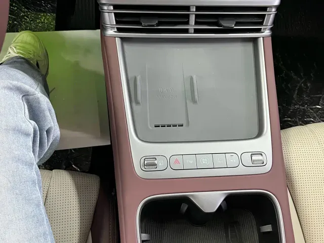BYD Seal 07 DM-i — Фото автомобиля 12