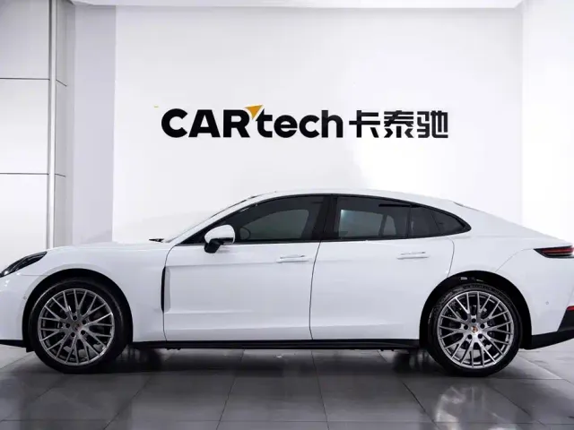Porsche Panamera — Фото автомобиля 8