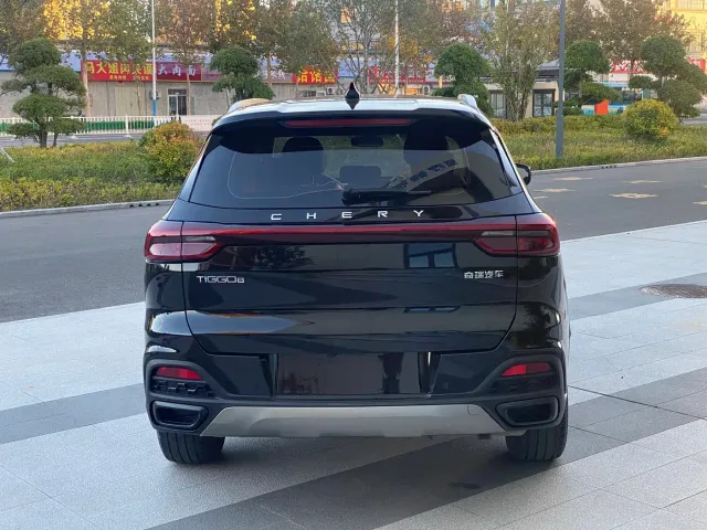 Chery Tiggo 8 — Фото автомобиля 13