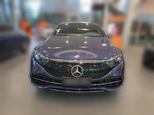 Mercedes-Benz EQS — Фото автомобиля 4