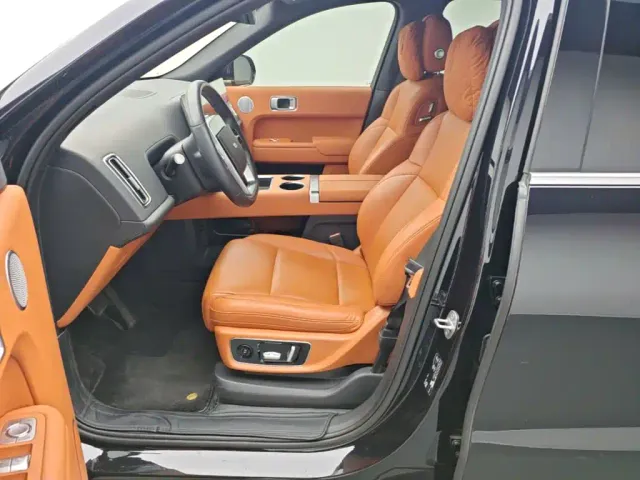 Li Auto L9 — Фото автомобиля 14