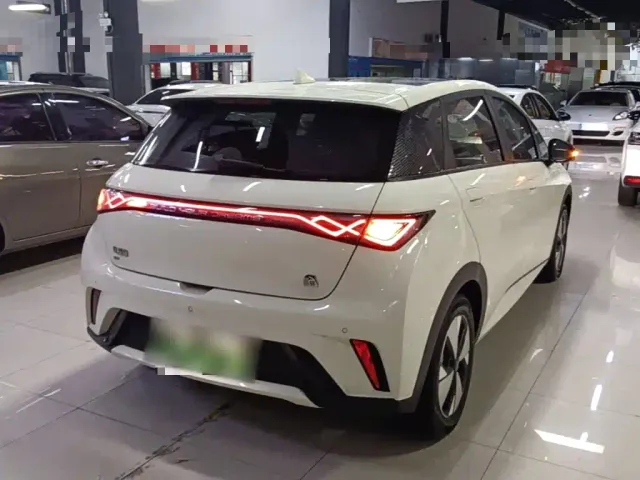 BYD Dolphin — Фото автомобиля 6