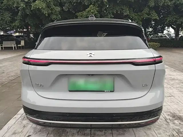Nio ES6 — Фото автомобиля 5