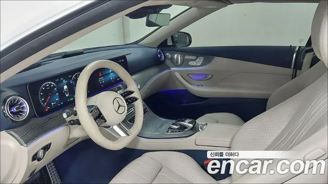 Mercedes-Benz E-Class — Фото автомобиля 13
