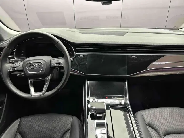 Audi Q8 — Фото автомобиля 5
