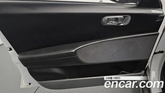Hyundai Ioniq 6 — Фото автомобиля 24