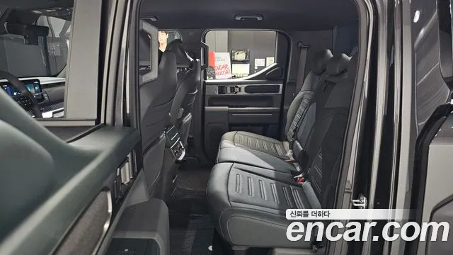 Kia Tasman Tasman 2.5T Бензин 4WD — Фото автомобиля 12