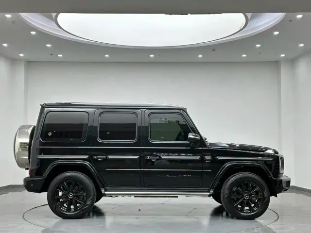 Mercedes-Benz G-Class — Фото автомобиля 3