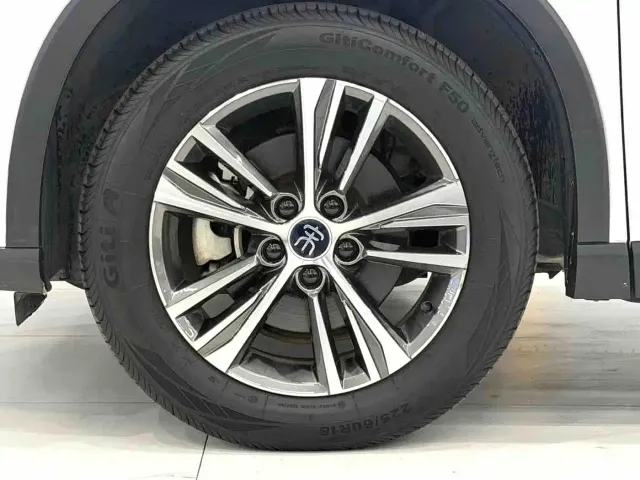 BYD Song Pro — Фото автомобиля 18