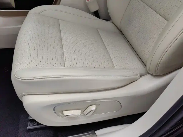 Toyota BoZhi 3X — Фото автомобиля 20