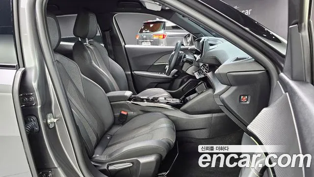 Peugeot 2008 — Фото автомобиля 13