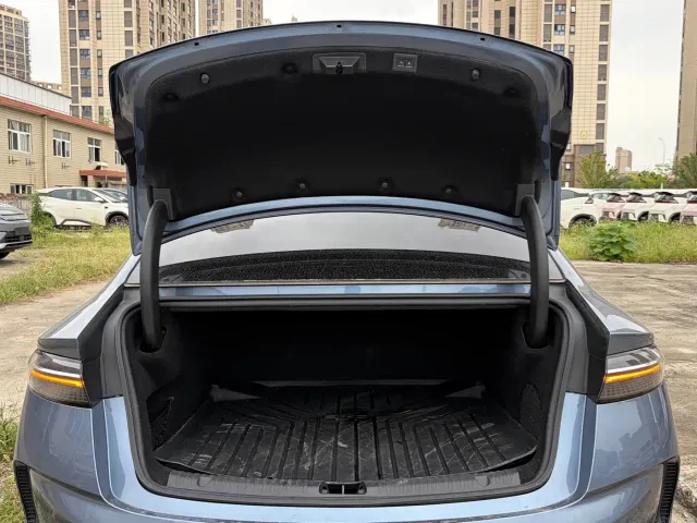 BYD Seal — Фото автомобиля 13