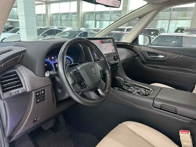 Toyota Vellfire — Фото автомобиля 7