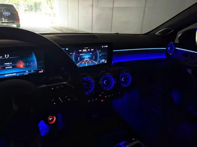 Mercedes-Benz A-Class AMG — Фото автомобиля 14