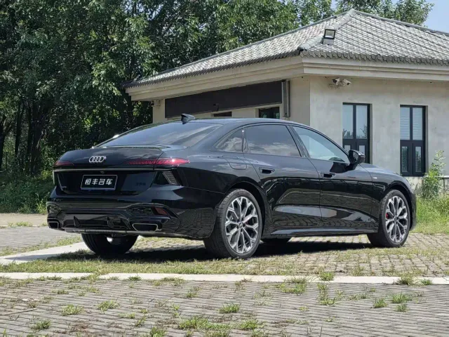 Audi A6L — Фото автомобиля 5