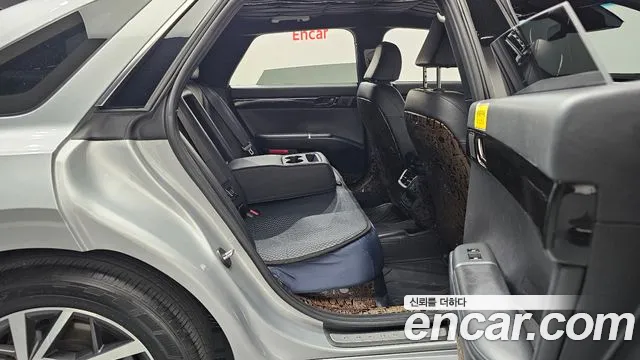 Hyundai Grandeur GN7 — Фото автомобиля 12