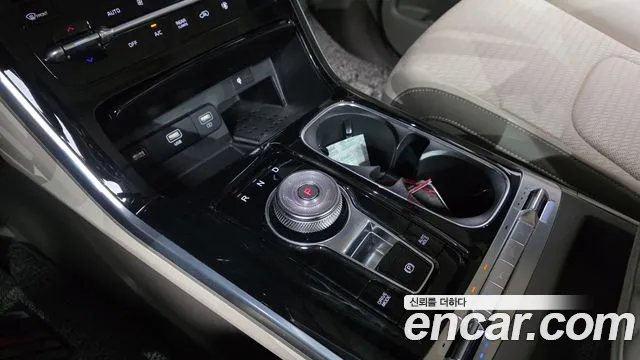 Kia Canival Carnival 4 поколение Дизель 9 мест Signature — Фото автомобиля 8