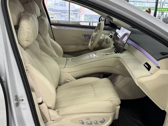 BYD Seal 08 — Фото автомобиля 10