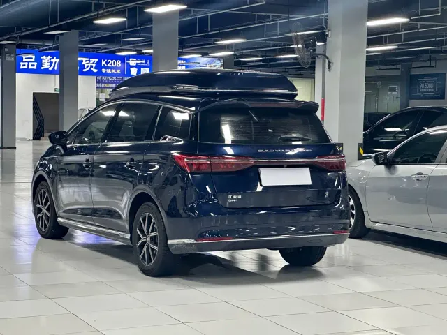 BYD Song MAX — Фото автомобиля 14