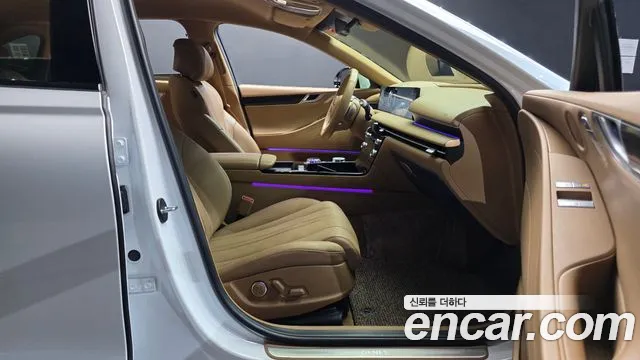 Genesis G80 Бензин 2.5 турбо AWD — Фото автомобиля 10