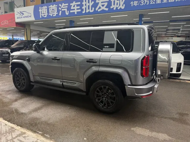BYD FangChengBao Leopard 5 — Фото автомобиля 19