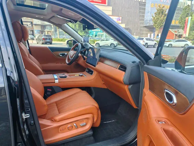GAC Trumpchi Xiangwang S9 — Фото автомобиля 17