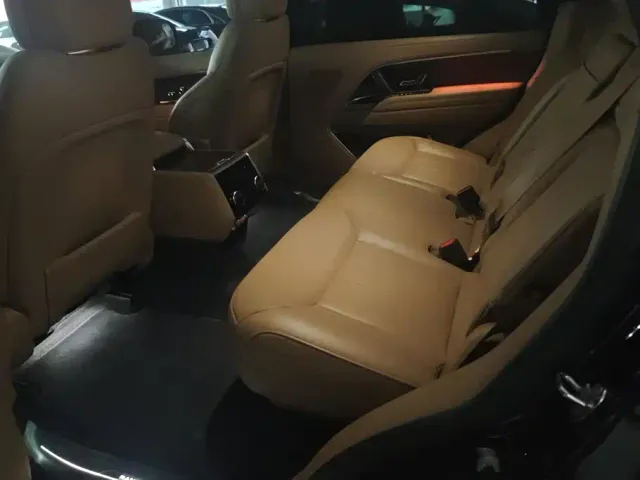 Land Rover Range Rover — Фото автомобиля 11